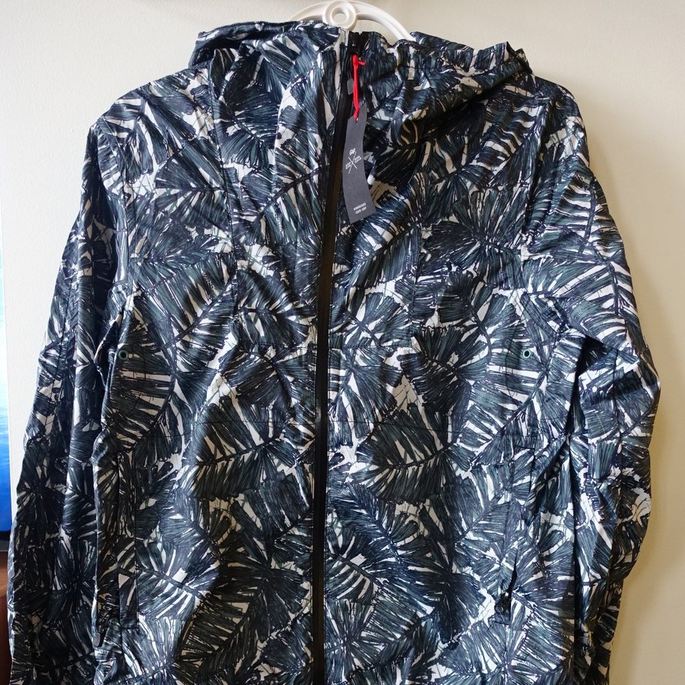 NWT Gap rain water-resistant windbreaker jacket XS